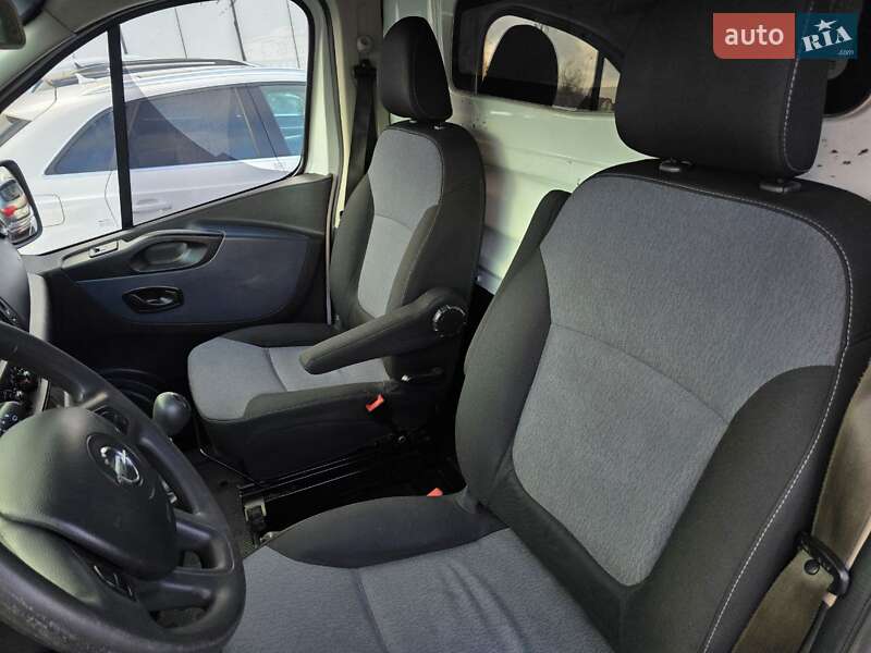 Грузовой фургон Opel Vivaro 2017 в Тернополе