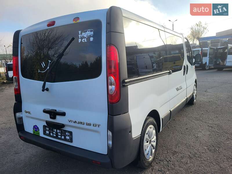 Минивэн Opel Vivaro 2004 в Хмельницком