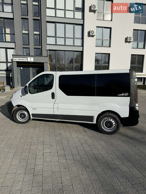 Минивэн Opel Vivaro 2005 в Новояворовске фото 10 Минивэн Opel Vivaro 2005 в Новояворовске