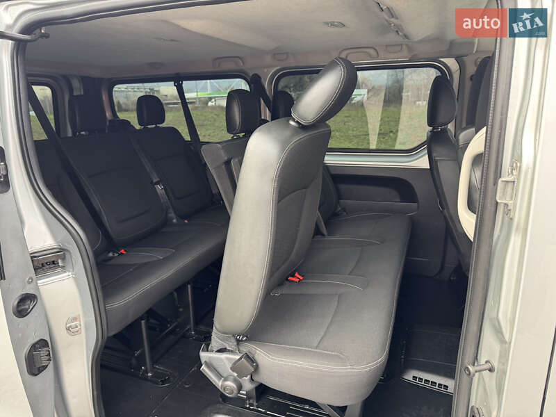 Минивэн Opel Vivaro 2016 в Киеве фото 31 Минивэн Opel Vivaro 2016 в Киеве
