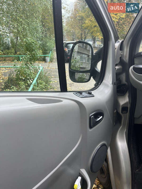 Мінівен Opel Vivaro 2007 в Запоріжжі