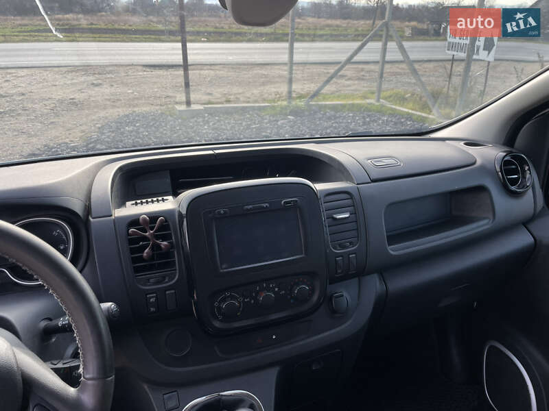 Мінівен Opel Vivaro 2016 в Івано-Франківську фото 32 Мінівен Opel Vivaro 2016 в Івано-Франківську