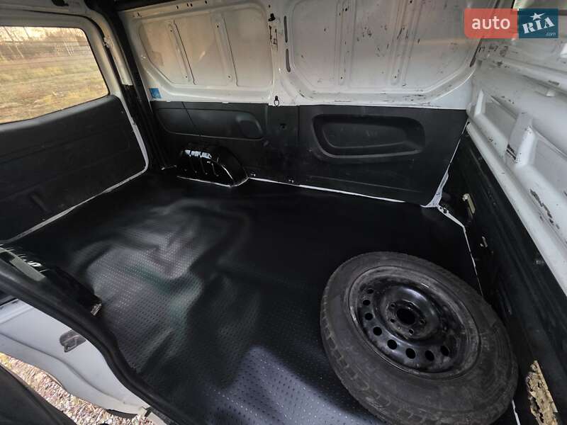 Грузовой фургон Opel Vivaro 2017 в Тернополе