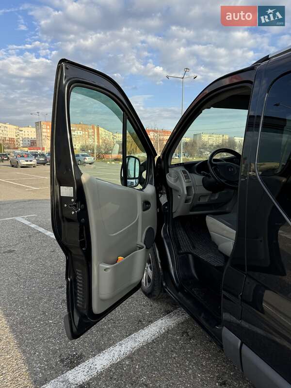 Минивэн Opel Vivaro 2012 в Черновцах фото 13 Минивэн Opel Vivaro 2012 в Черновцах