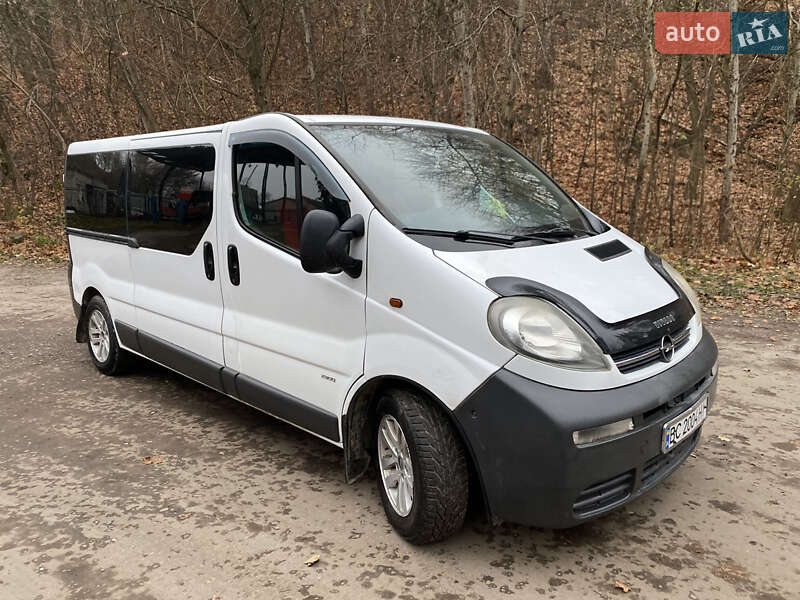 Мінівен Opel Vivaro 2004 в Львові фото 7 Мінівен Opel Vivaro 2004 в Львові