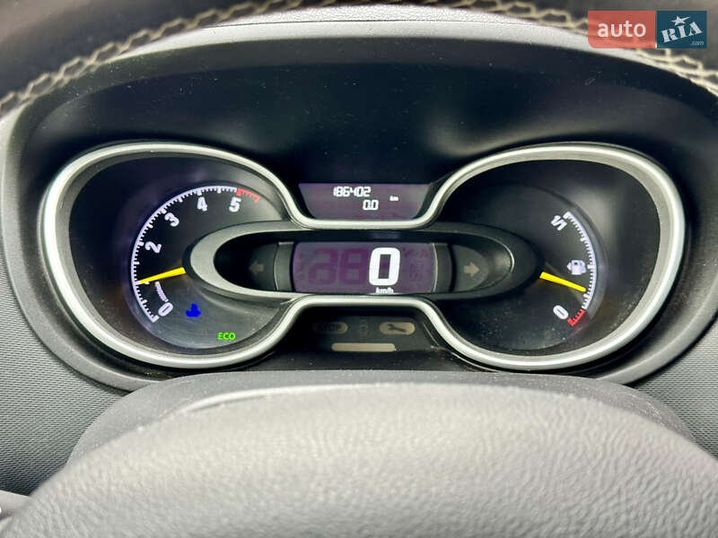 Минивэн Opel Vivaro 2015 в Львове