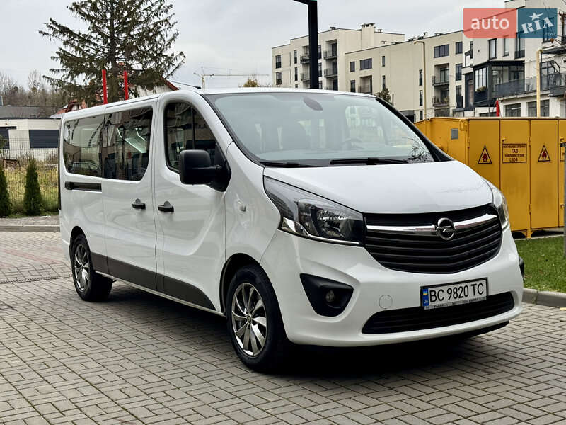Минивэн Opel Vivaro 2015 в Львове