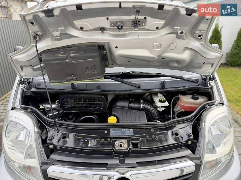 Мінівен Opel Vivaro 2012 в Вінниці фото 27 Мінівен Opel Vivaro 2012 в Вінниці