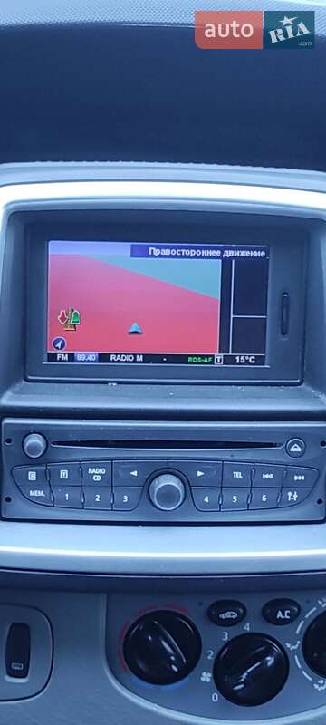 Вантажний фургон Opel Vivaro 2012 в Києві