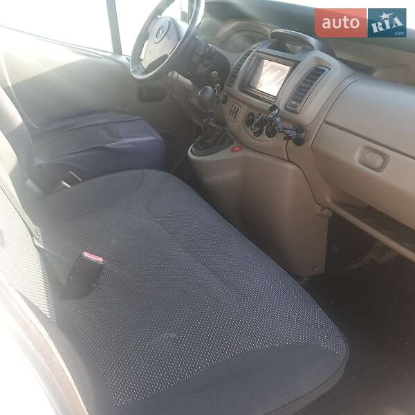 Минивэн Opel Vivaro 2008 в Львове фото 5 Минивэн Opel Vivaro 2008 в Львове