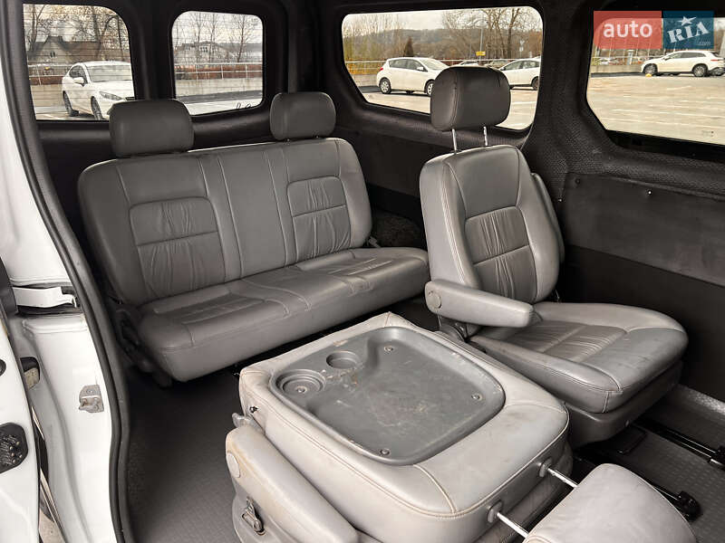 Минивэн Opel Vivaro 2015 в Киеве