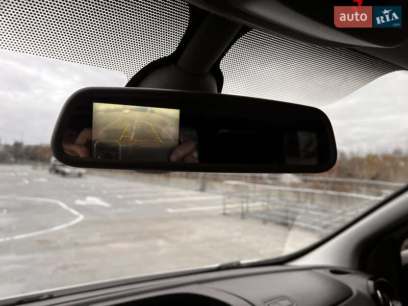 Минивэн Opel Vivaro 2015 в Киеве