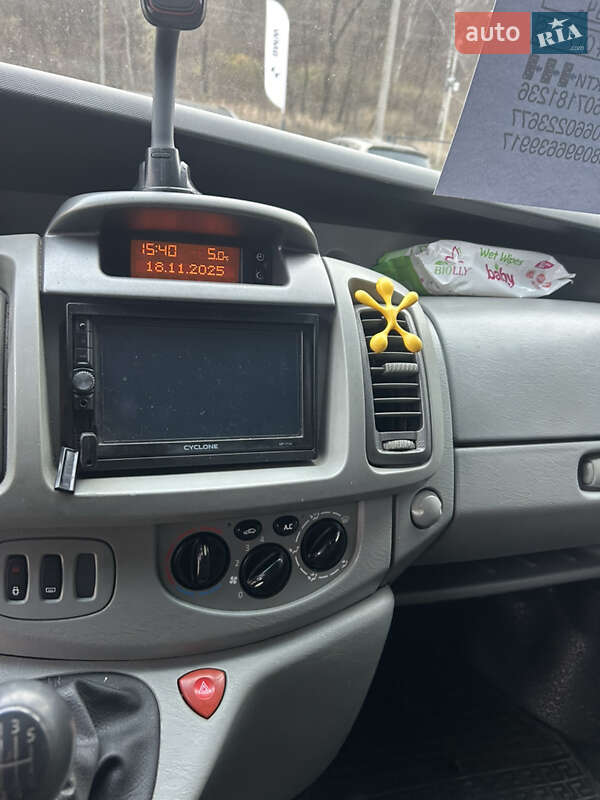 Минивэн Opel Vivaro 2007 в Черновцах