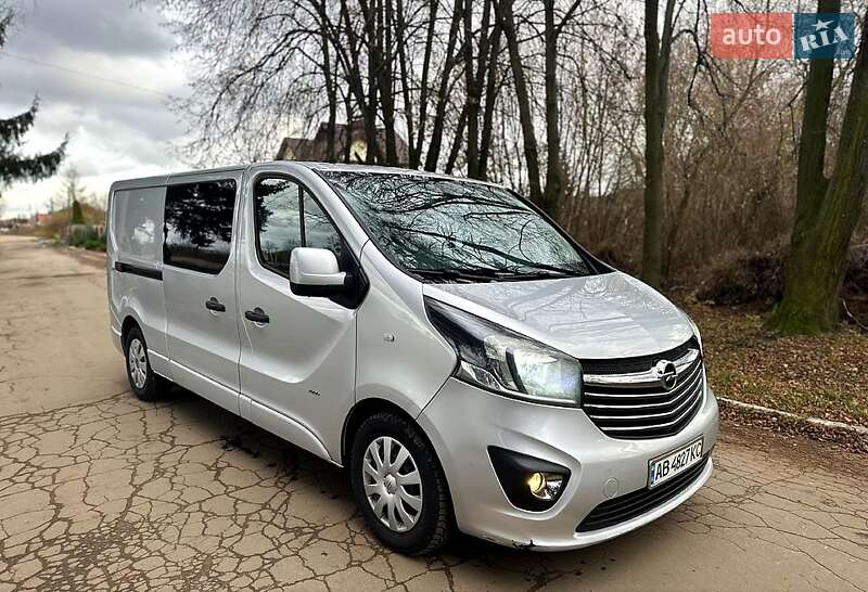 Грузопассажирский фургон Opel Vivaro 2014 в Житомире