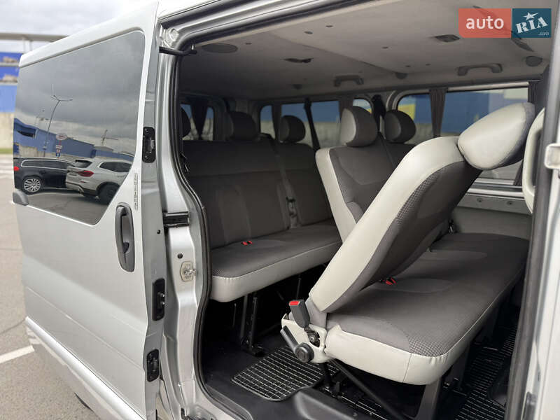 Минивэн Opel Vivaro 2009 в Виннице