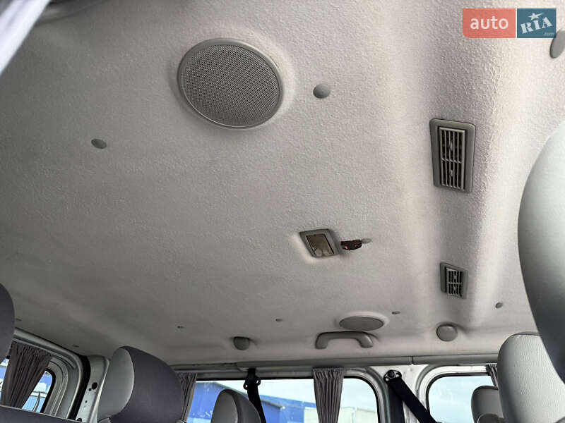 Минивэн Opel Vivaro 2009 в Виннице