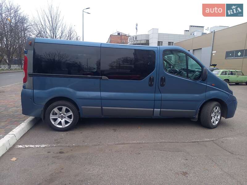 Минивэн Opel Vivaro 2011 в Черкассах