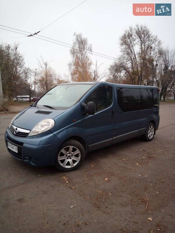 Минивэн Opel Vivaro 2011 в Черкассах