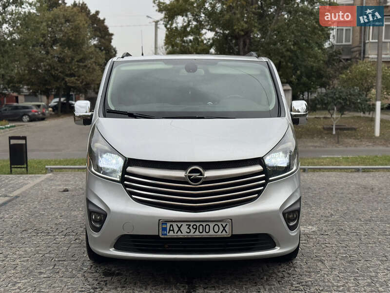 Минивэн Opel Vivaro 2017 в Харькове