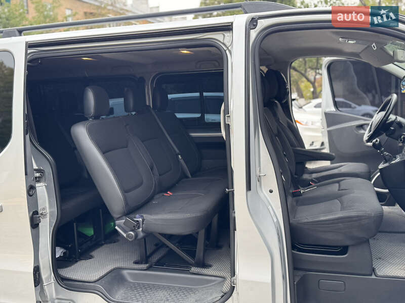 Минивэн Opel Vivaro 2017 в Харькове