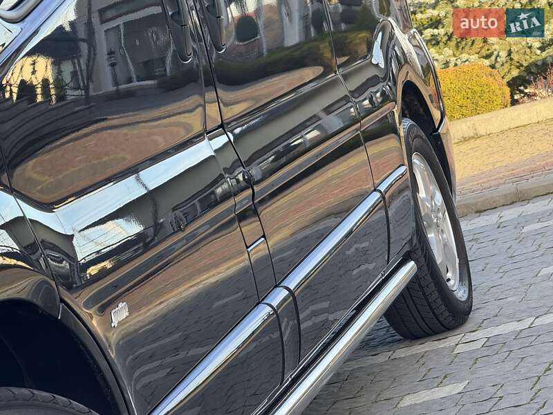 Минивэн Opel Vivaro 2011 в Дрогобыче