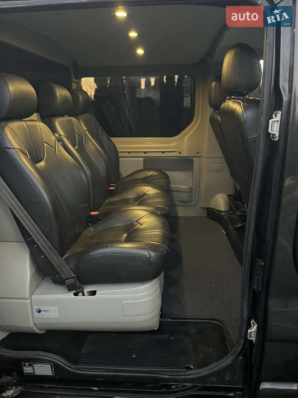 Минивэн Opel Vivaro 2013 в Надворной