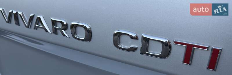 Минивэн Opel Vivaro 2012 в Львове