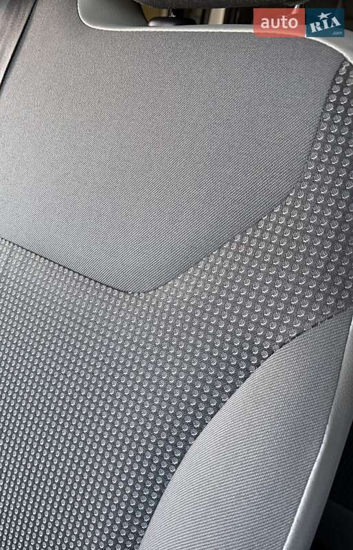 Минивэн Opel Vivaro 2012 в Львове