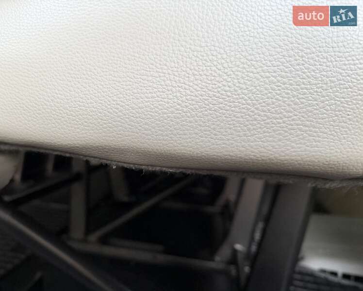 Минивэн Opel Vivaro 2012 в Львове