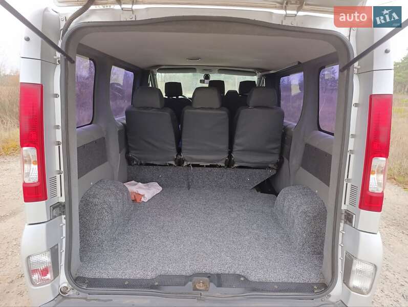 Минивэн Opel Vivaro 2010 в Ахтырке