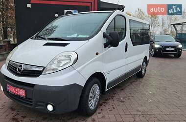 Минивэн Opel Vivaro 2011 в Ровно