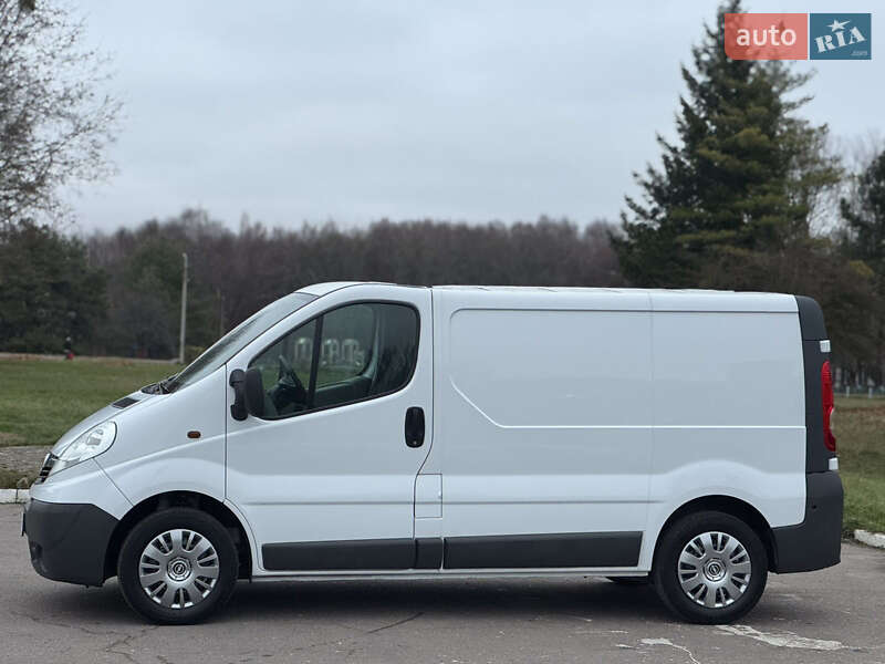 Грузовой фургон Opel Vivaro 2013 в Ровно