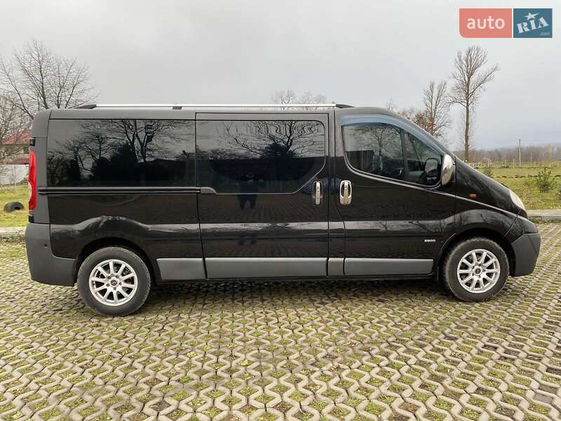 Минивэн Opel Vivaro 2008 в Коломые