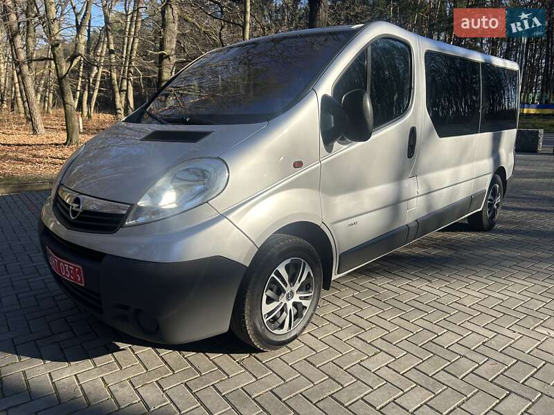 Минивэн Opel Vivaro 2014 в Луцке