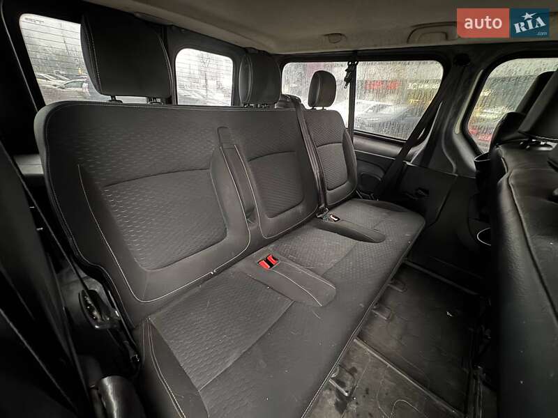 Минивэн Opel Vivaro 2017 в Киеве