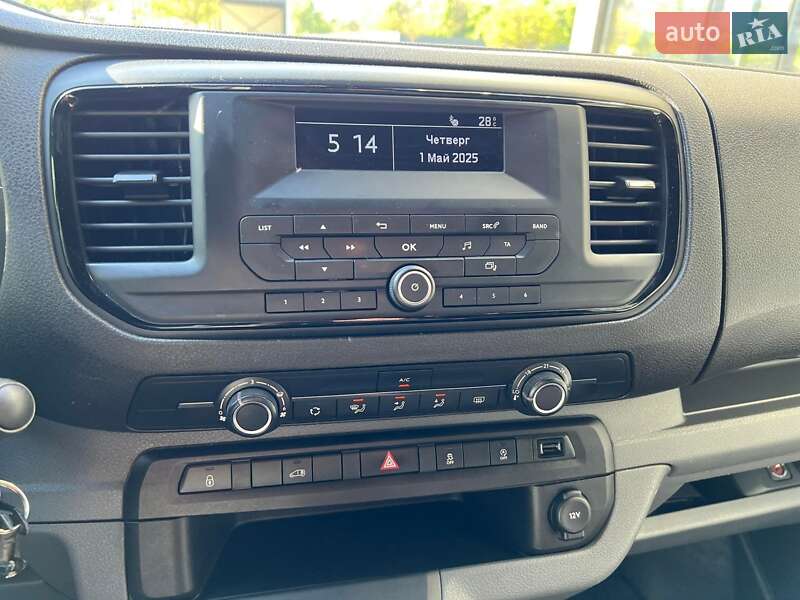 Мінівен Opel Vivaro 2019 в Ужгороді