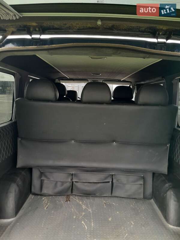 Мінівен Opel Vivaro 2002 в Новій Одесі