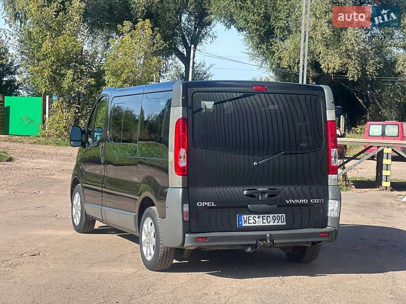 Мінівен Opel Vivaro 2008 в Дубні