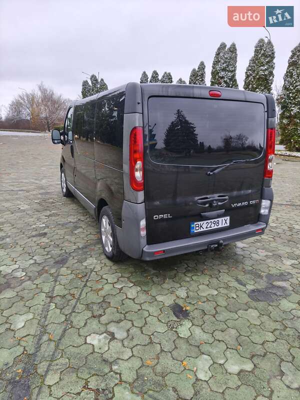 Мінівен Opel Vivaro 2008 в Дубні