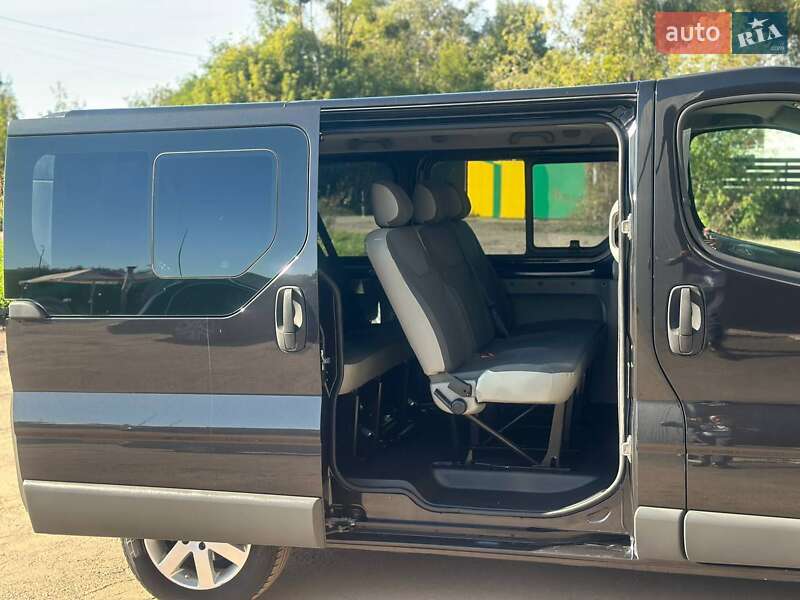 Мінівен Opel Vivaro 2008 в Дубні