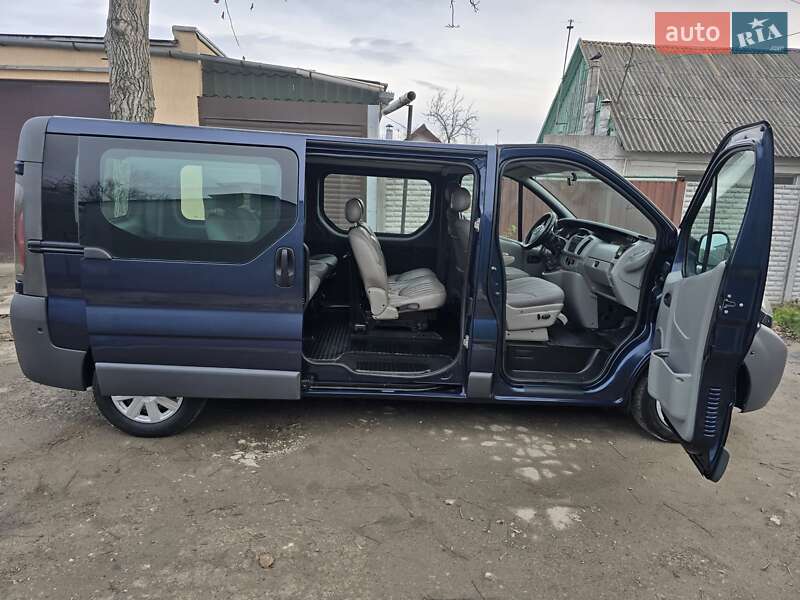 Мінівен Opel Vivaro 2006 в Запоріжжі