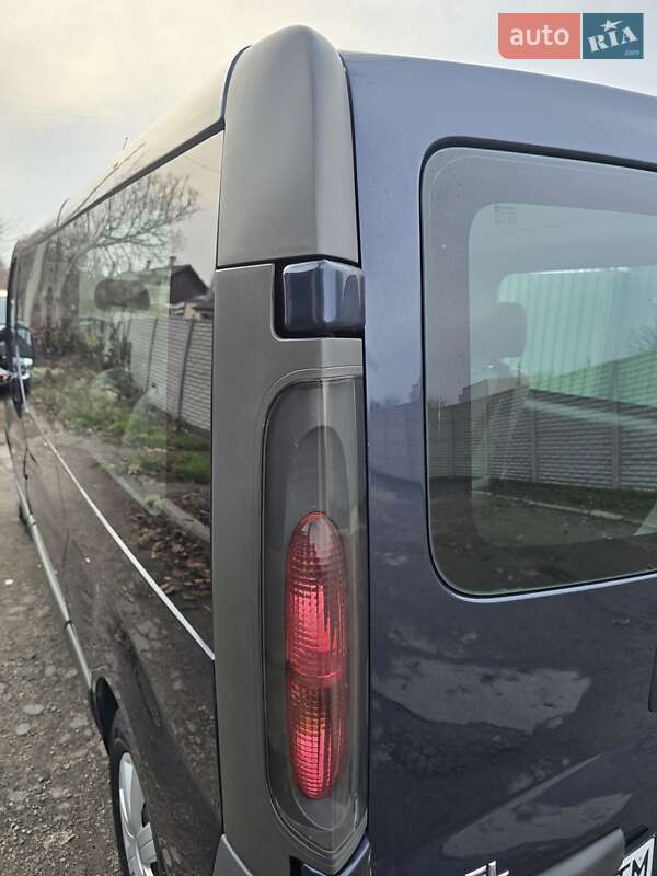 Мінівен Opel Vivaro 2006 в Запоріжжі