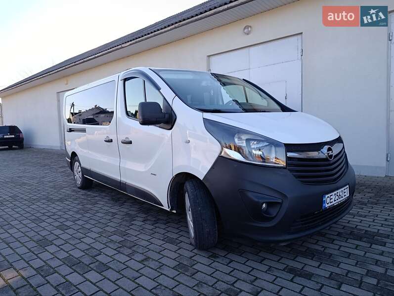 Минивэн Opel Vivaro 2015 в Черновцах