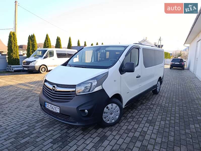 Opel Vivaro 2015
