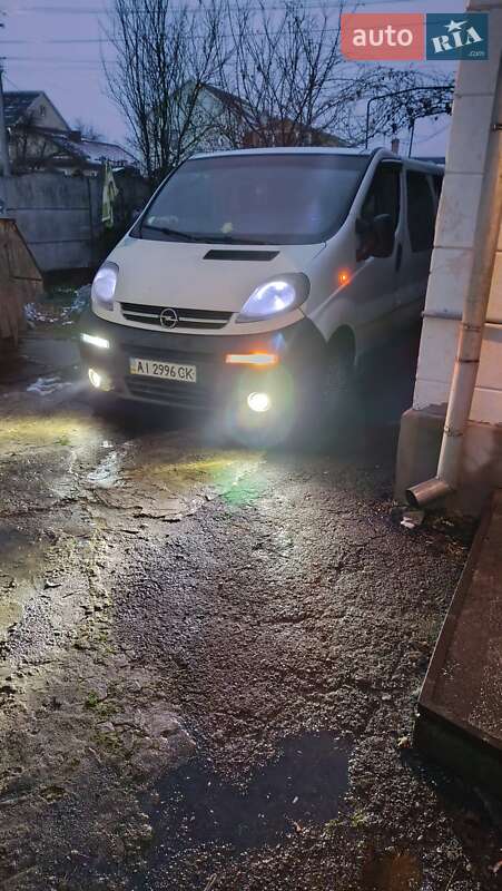 Минивэн Opel Vivaro 2002 в Ровно