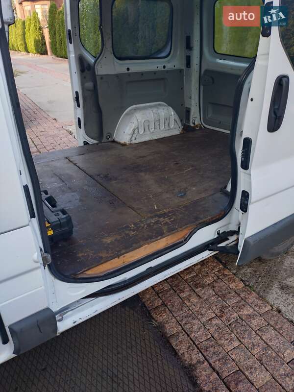 Грузовой фургон Opel Vivaro 2004 в Харькове фото 7 Грузовой фургон Opel Vivaro 2004 в Харькове