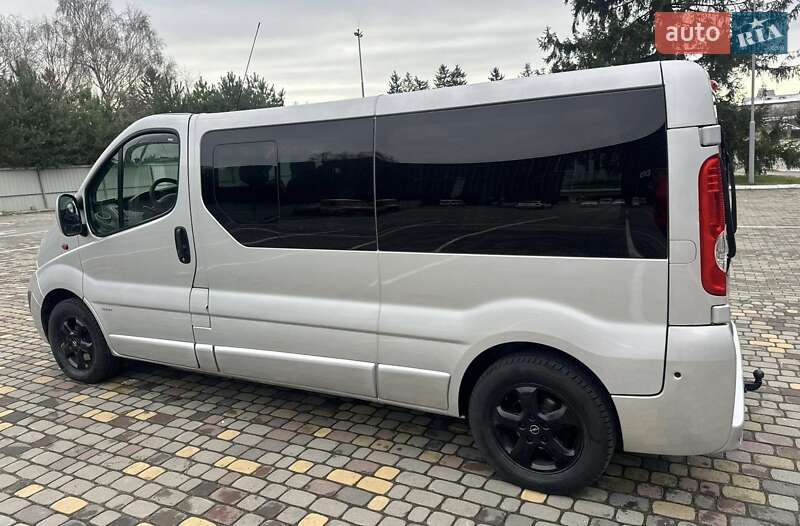 Минивэн Opel Vivaro 2013 в Луцке