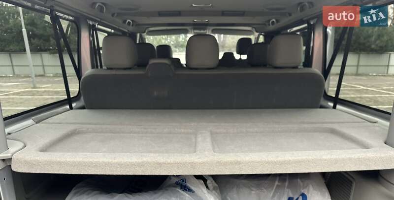 Минивэн Opel Vivaro 2013 в Луцке