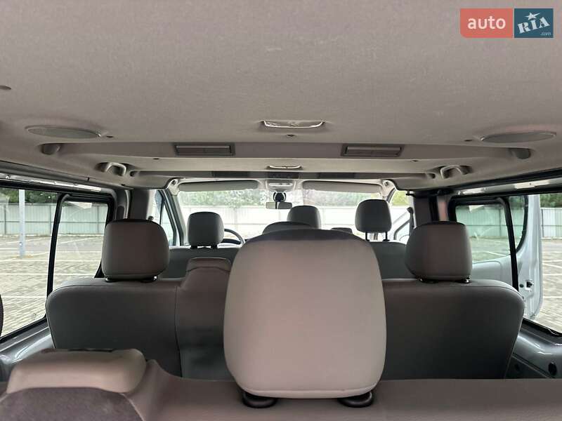 Минивэн Opel Vivaro 2013 в Луцке