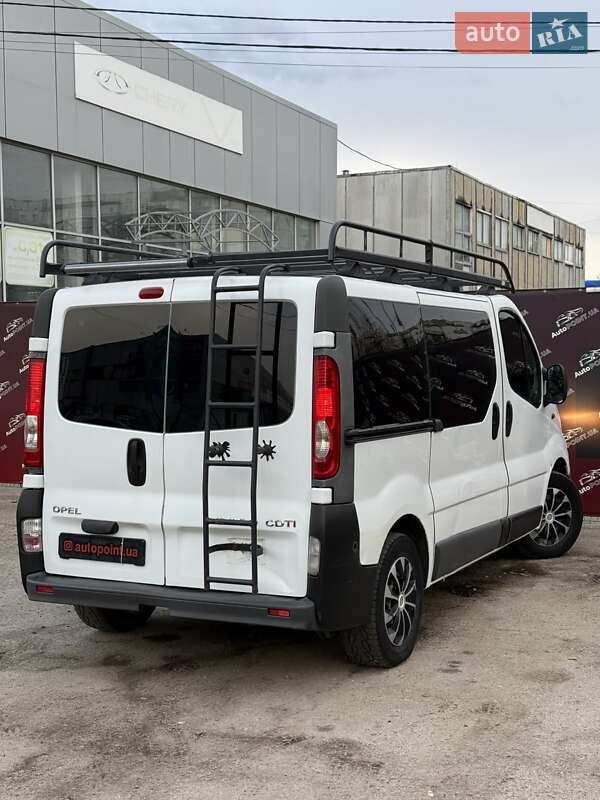 Минивэн Opel Vivaro 2011 в Сумах